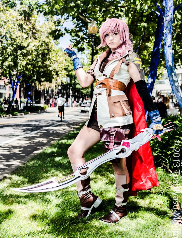 final fantasy lightning cosplay