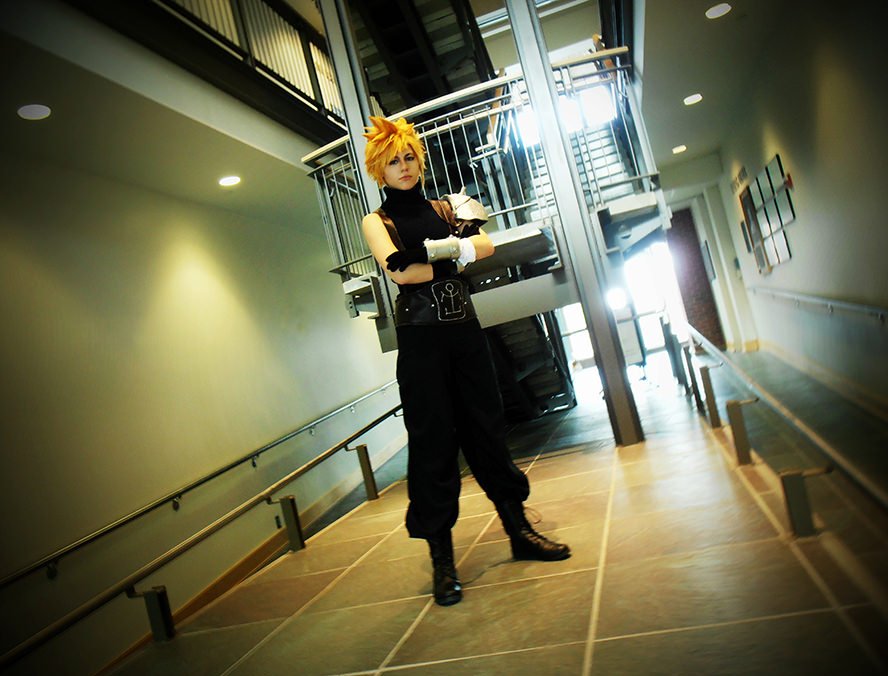 cloud-strife-final-fantasy-vii-cosplay-5