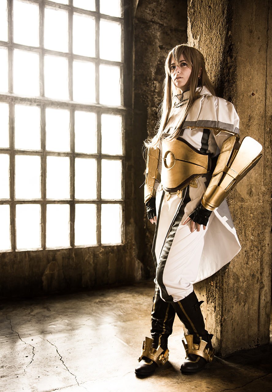 libra-fire-emblem-awakening-cosplay-2