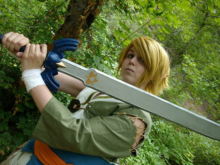 link-legend-of-zelda-twilight-cosplay