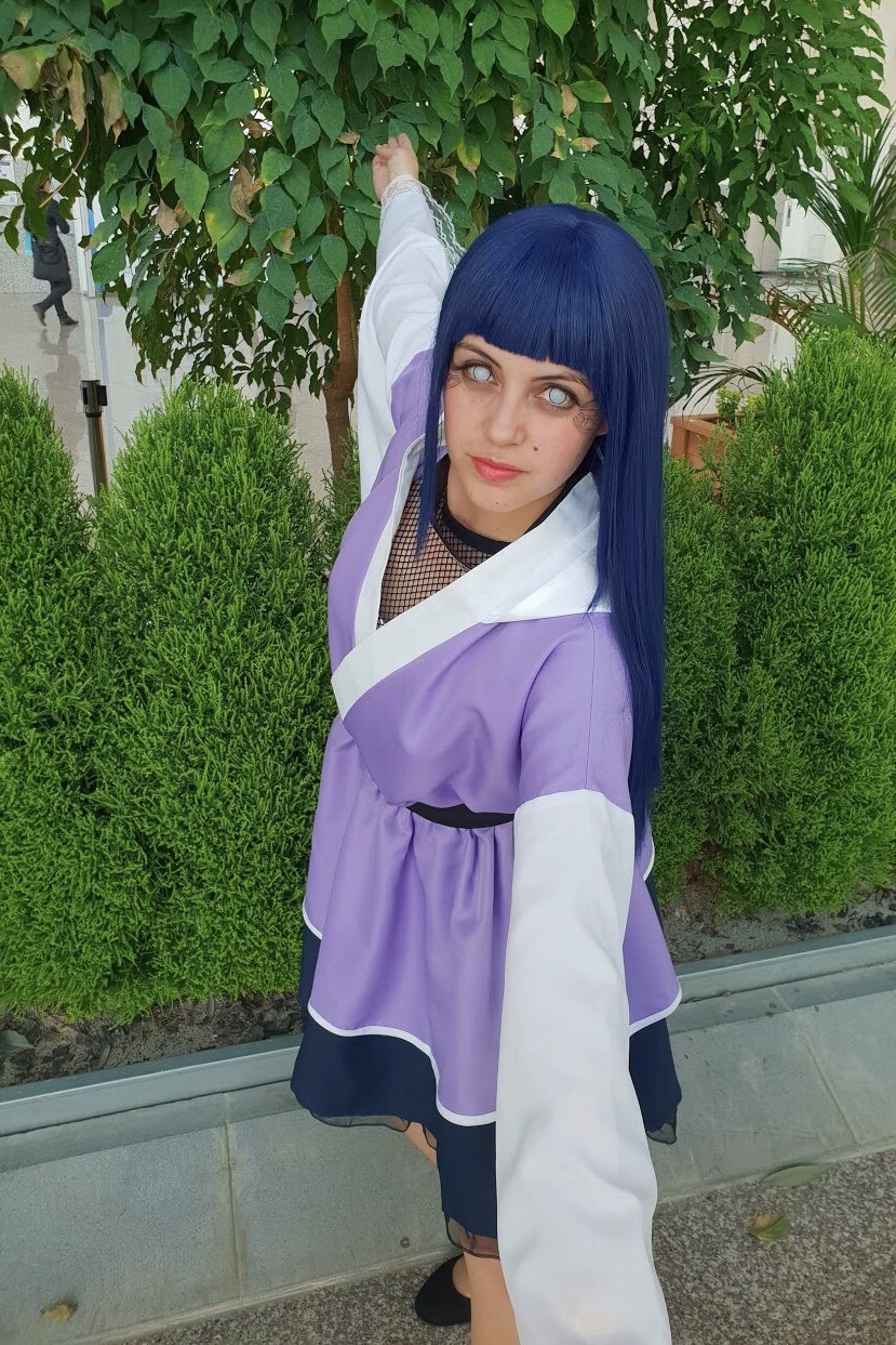 Accurate hinata hyuga cosplay